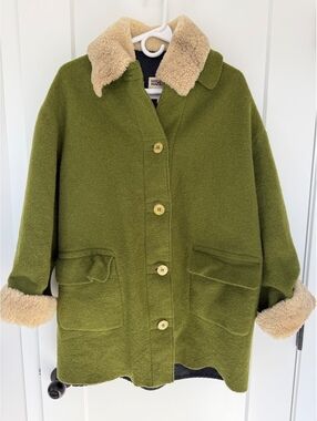 Hilary Radley Pure New Wool Coat Olive Green Sherpa Trim Women's Size 6